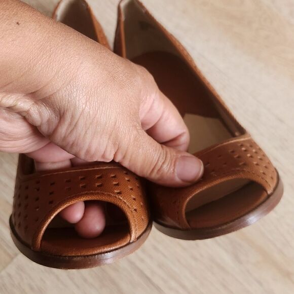 Michael Michael Kors Open Toe Pump in Tan Size 9.5 - Picture 7 of 14